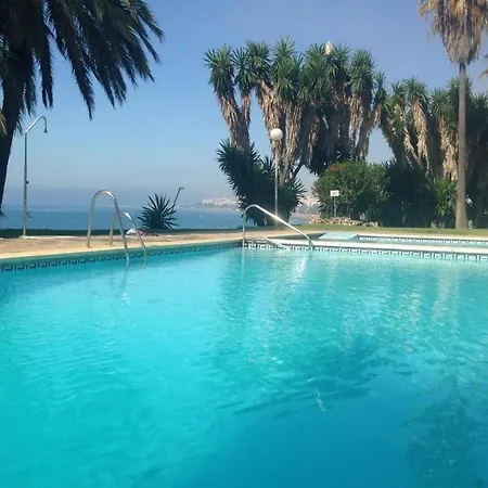 Boulevard 302 * Estepona