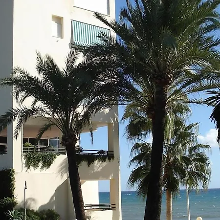 Apartman Boulevard 302 *