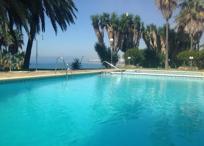 Boulevard 302 * Estepona