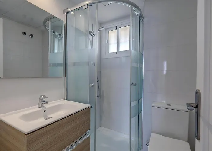 Boulevard 302 * Estepona